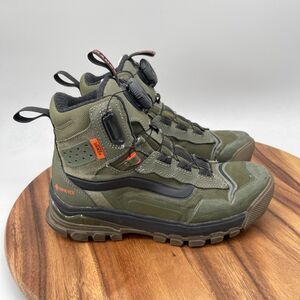 Vans UltraRange EXO Hi Boots Womens Size 7 Green Trail Hiking Walking Outdoor